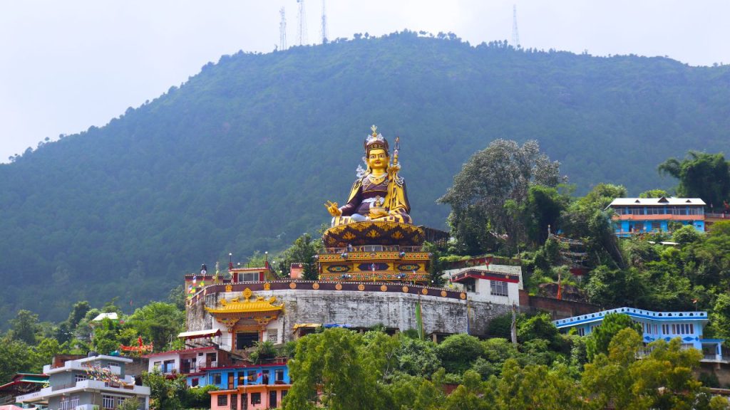 Statue of Guru Rinpoche / Padmasambhava