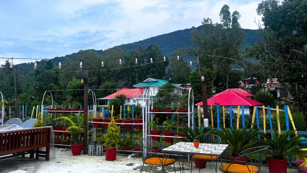 Best Places to eat in Bir Billing, Himachal Pradesh