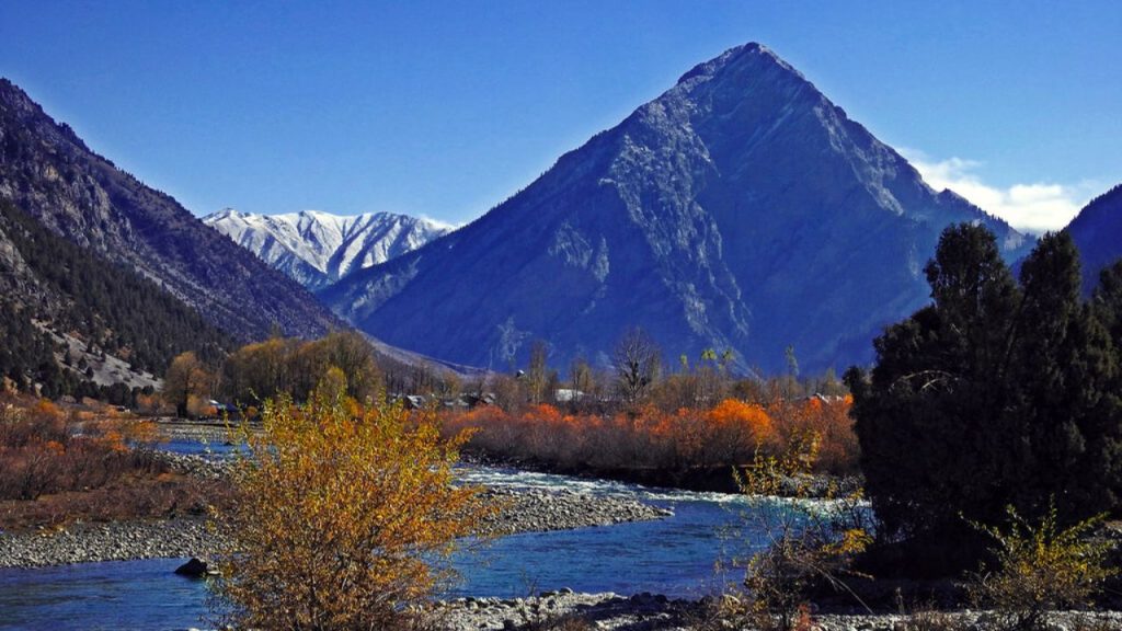 Habba Khatoon Peak