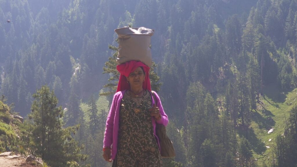 Local women returning from the Kugti Temple